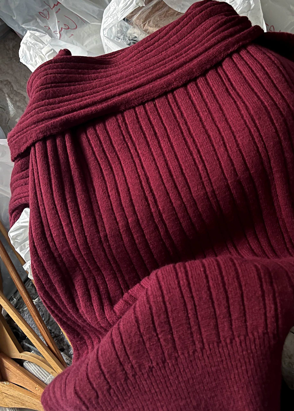 OFF SHOULDER LONG SWEATER